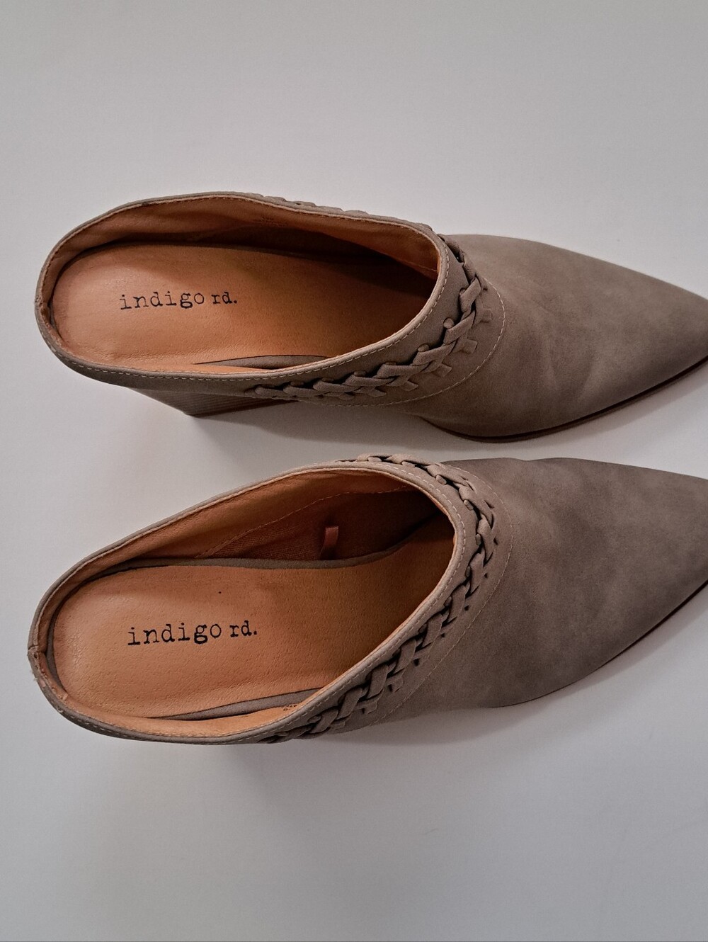 Indigo Taupe Braided Suede Pointed Toe Mules 10M - Picture 2 of 12